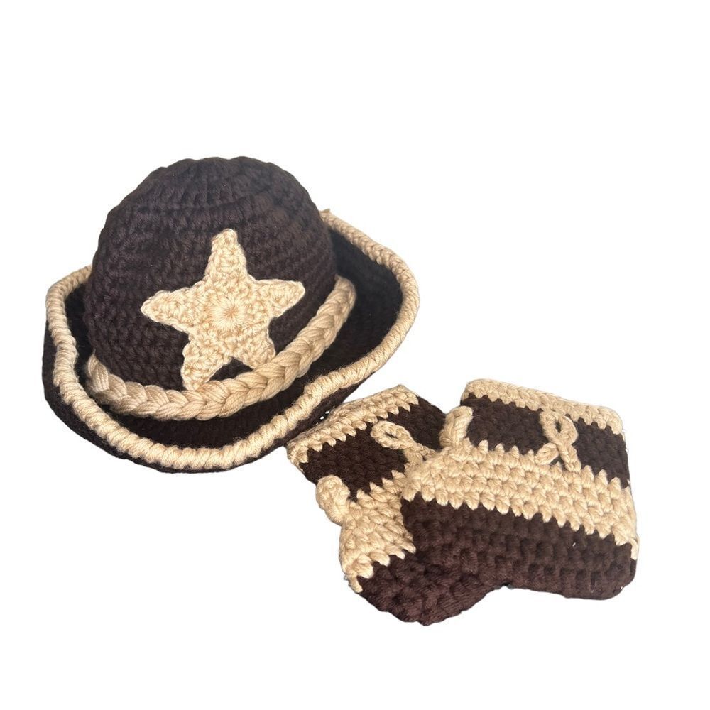 Unisex Newborn Baby Matching Crocheted Hat and Socks for Photography